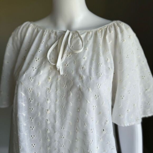 Vintage White Eyelet Short Sleeve Peasant Blouse - Picture 4 of 10